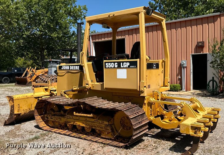 image for item NQ9707 1998 John Deere 550G dozer
