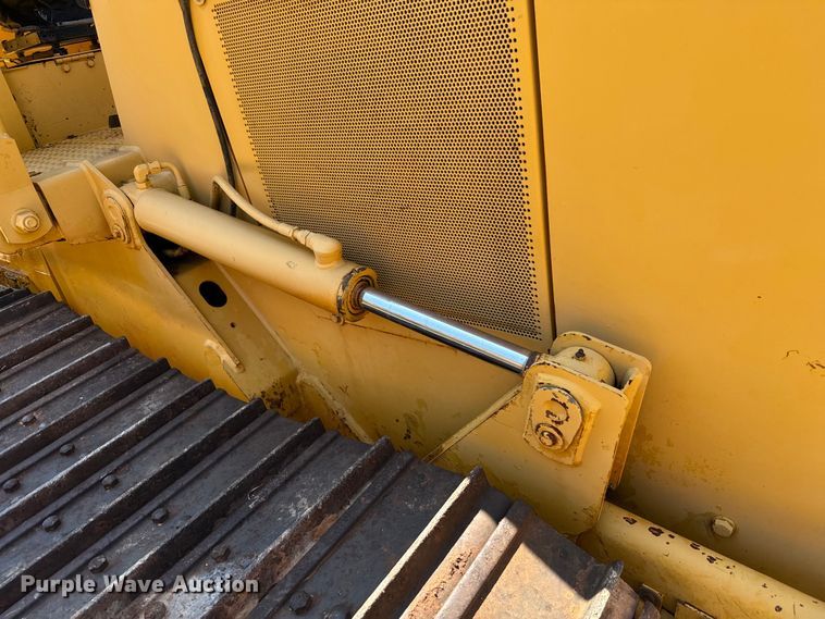 image for item NQ9707 1998 John Deere 550G dozer