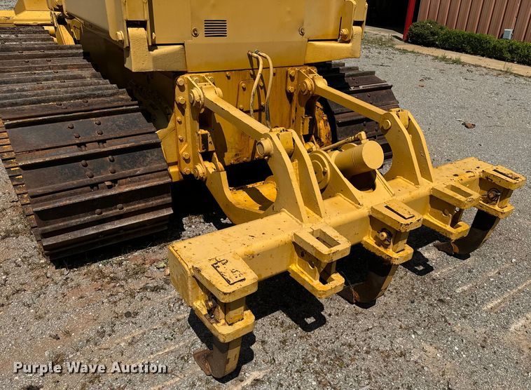 image for item NQ9707 1998 John Deere 550G dozer