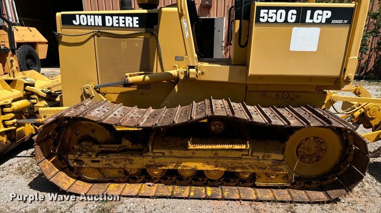 image for item NQ9707 1998 John Deere 550G dozer