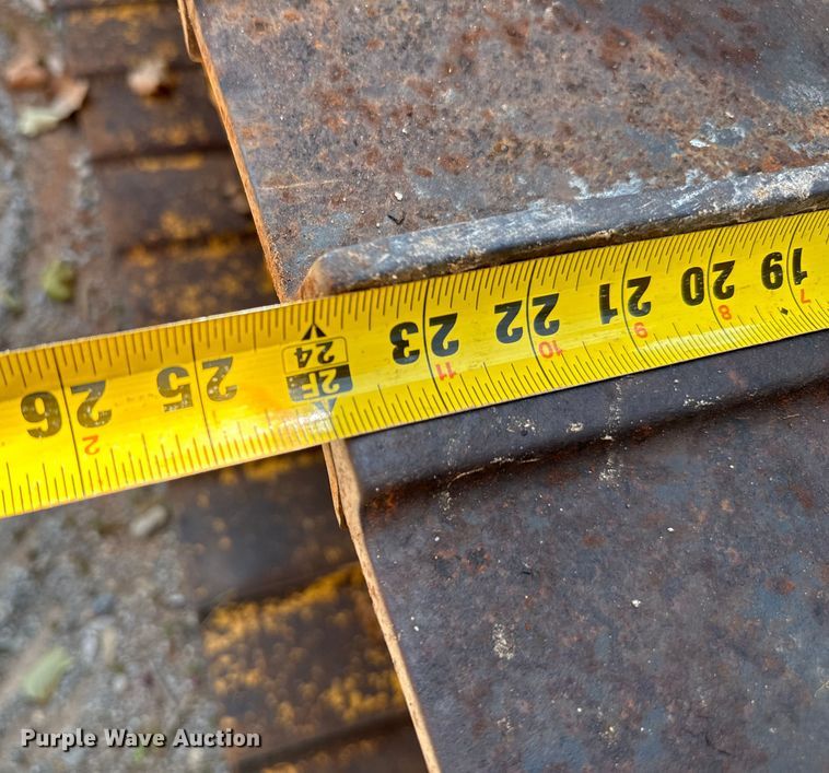 image for item NQ9707 1998 John Deere 550G dozer