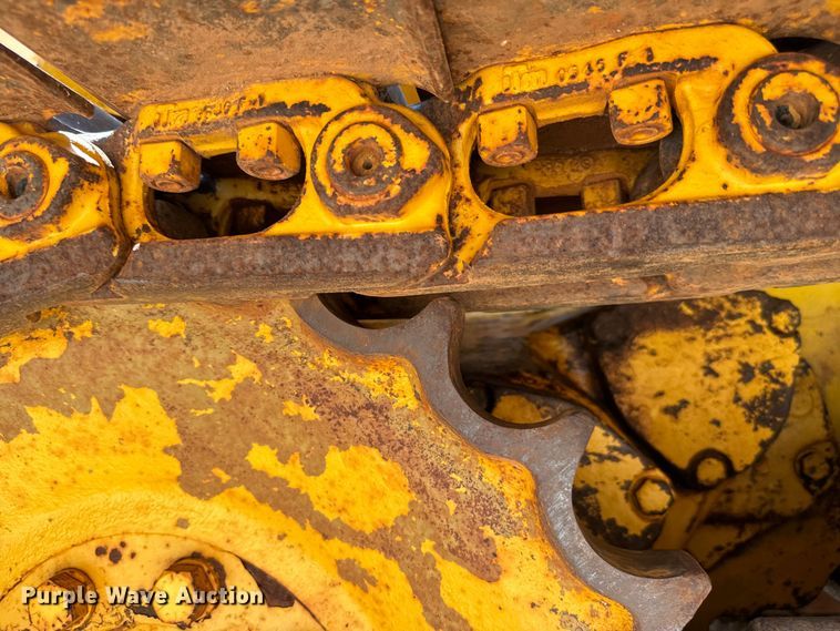 image for item NQ9707 1998 John Deere 550G dozer