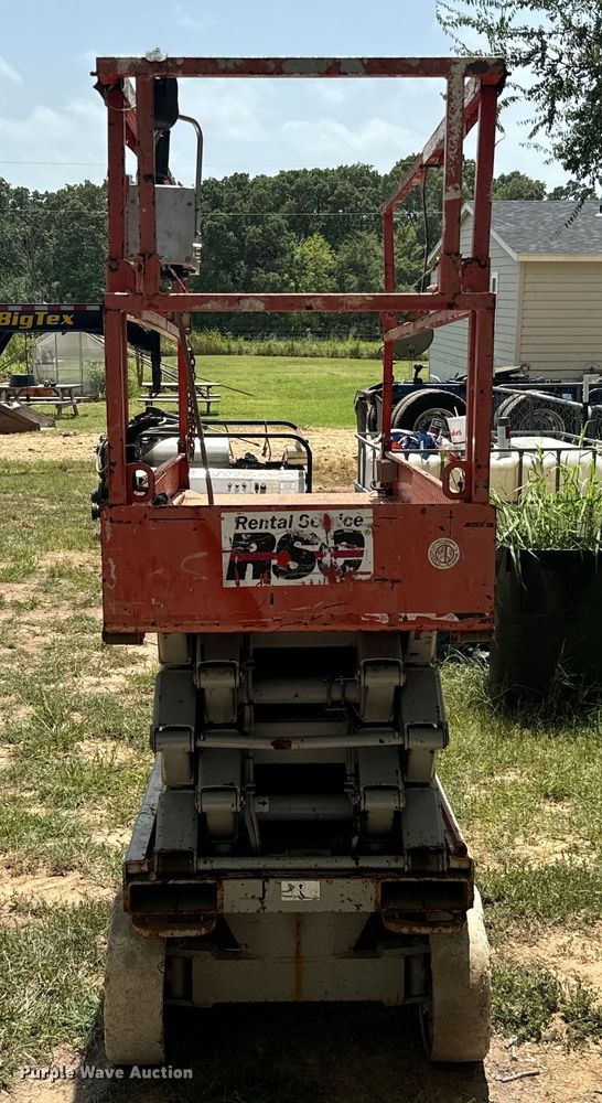 image for item NQ9710 Skyjack 3226 scissor lift