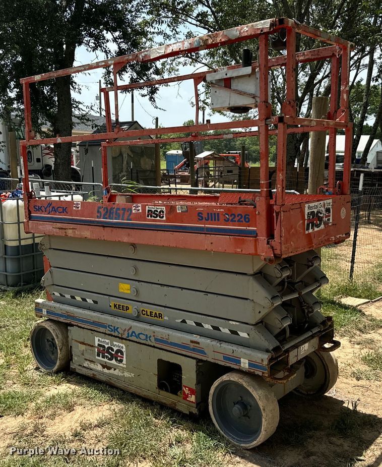 image for item NQ9710 Skyjack 3226 scissor lift