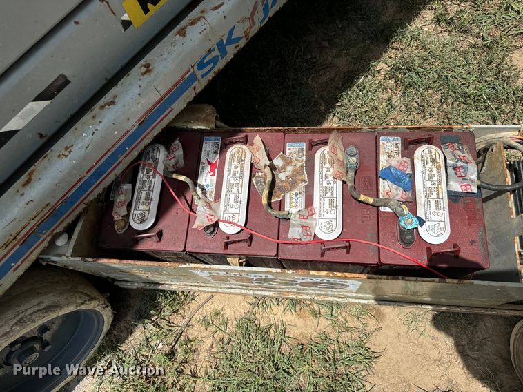 image for item NQ9710 Skyjack 3226 scissor lift