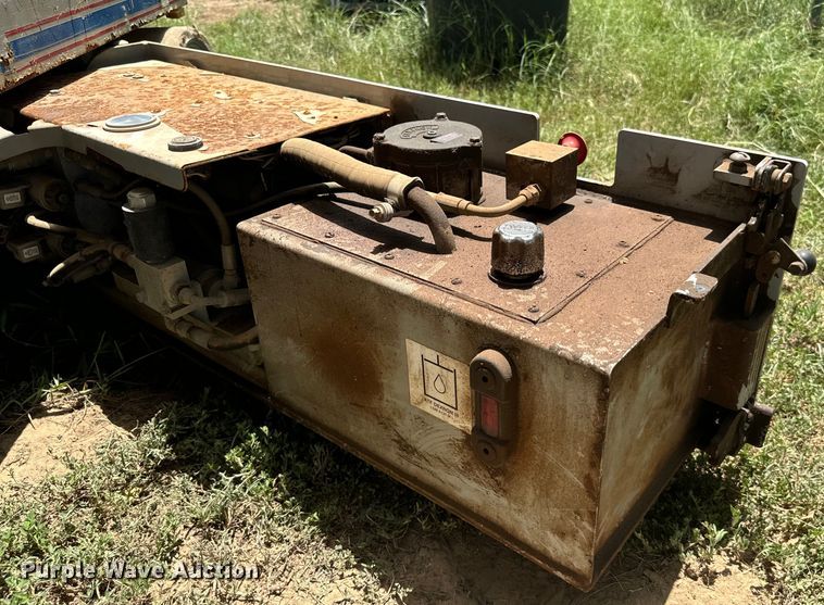 image for item NQ9710 Skyjack 3226 scissor lift