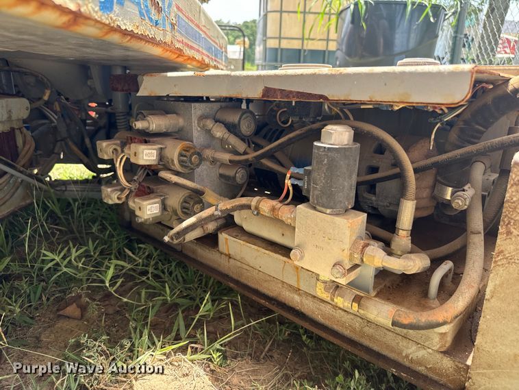 image for item NQ9710 Skyjack 3226 scissor lift