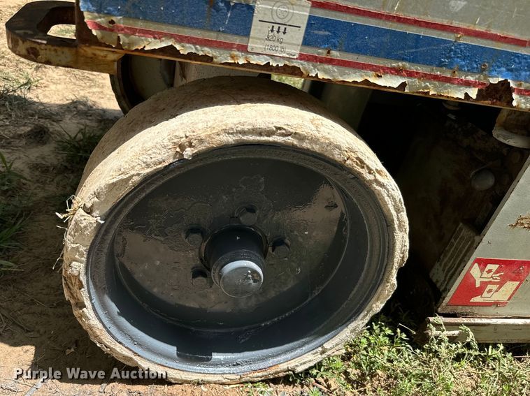 image for item NQ9710 Skyjack 3226 scissor lift