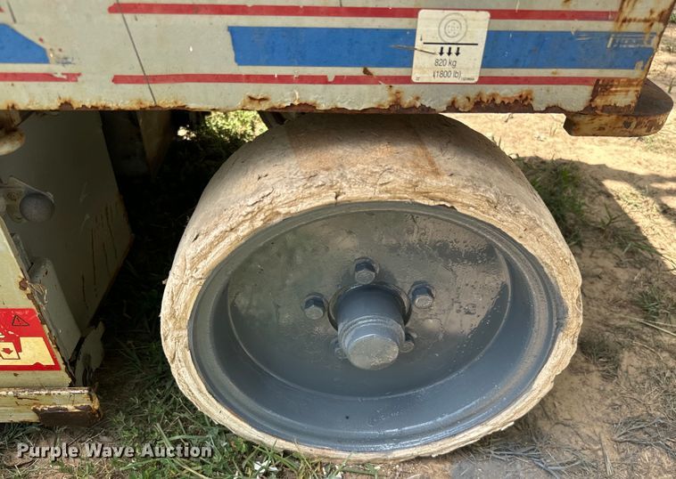 image for item NQ9710 Skyjack 3226 scissor lift