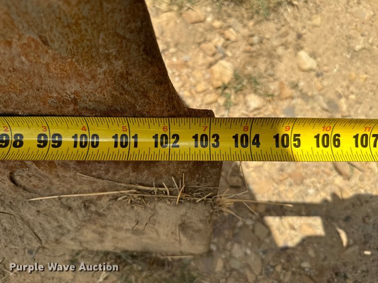 image for item NQ9711 2008 New Holland D85 dozer