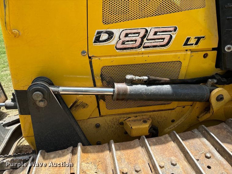 image for item NQ9711 2008 New Holland D85 dozer