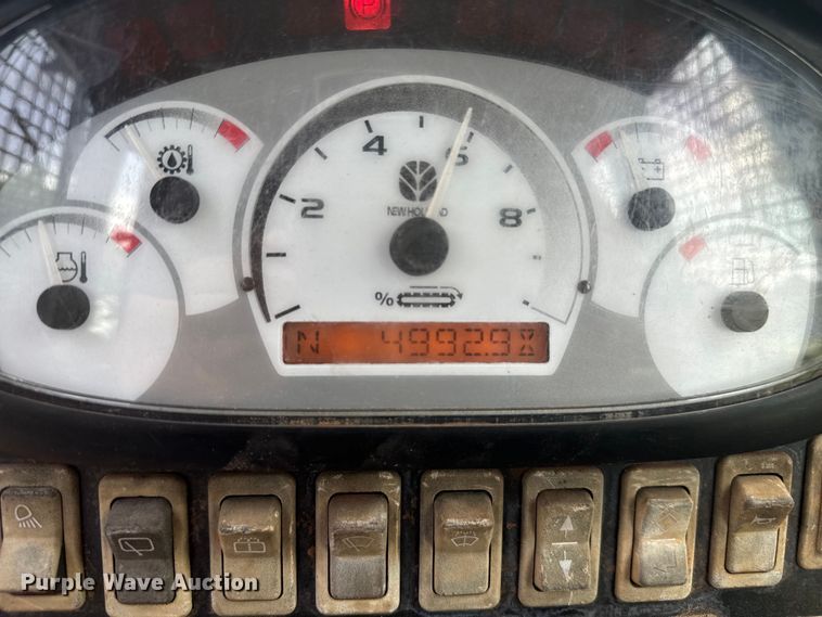 image for item NQ9711 2008 New Holland D85 dozer