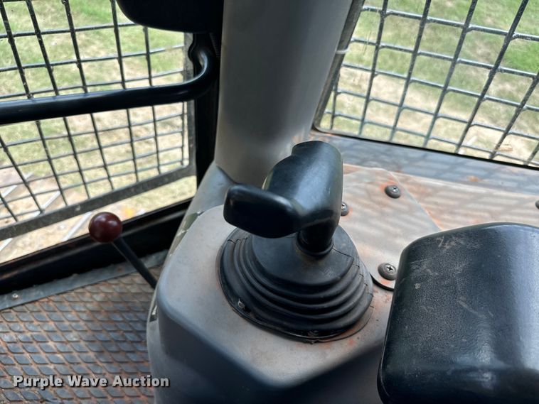 image for item NQ9711 2008 New Holland D85 dozer