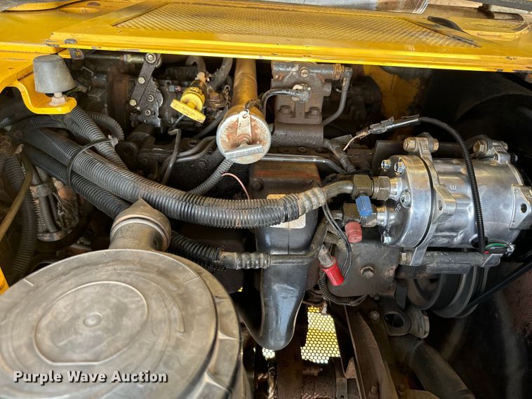 image for item NQ9711 2008 New Holland D85 dozer