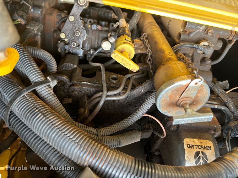 image for item NQ9711 2008 New Holland D85 dozer