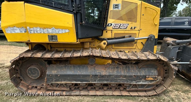 image for item NQ9711 2008 New Holland D85 dozer