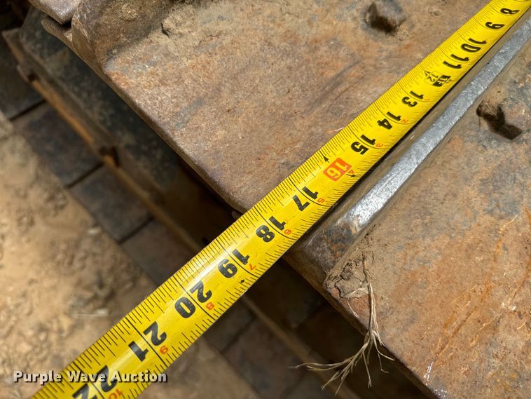 image for item NQ9711 2008 New Holland D85 dozer