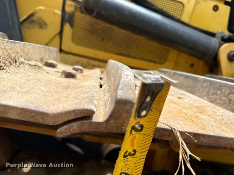 image for item NQ9711 2008 New Holland D85 dozer