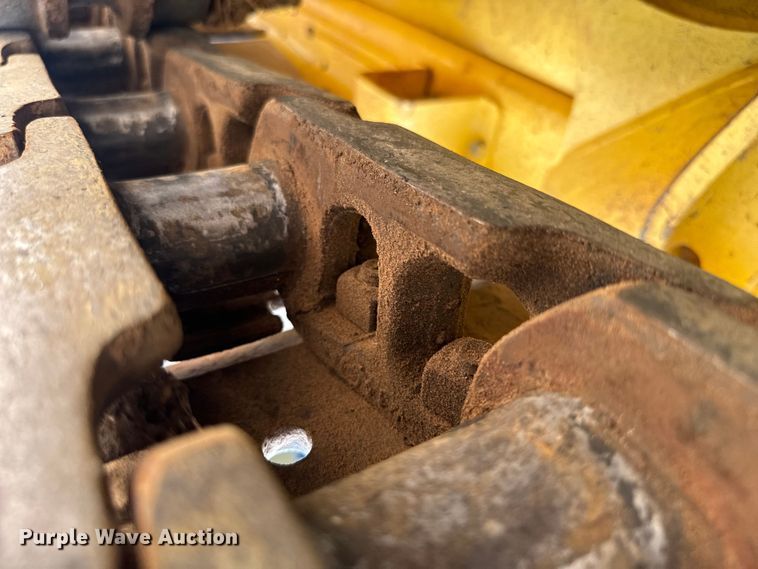 image for item NQ9711 2008 New Holland D85 dozer