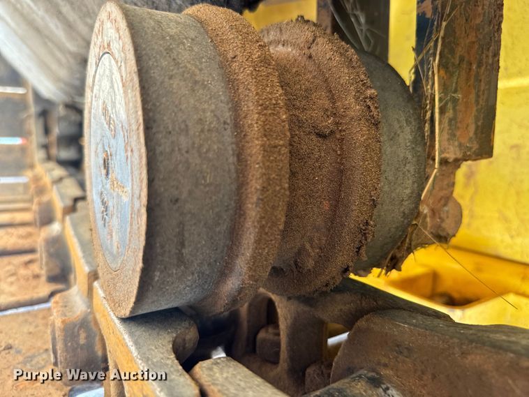 image for item NQ9711 2008 New Holland D85 dozer