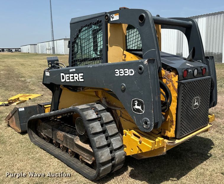 image for item NQ9713 2011 John Deere 333D tracked skid steer loader