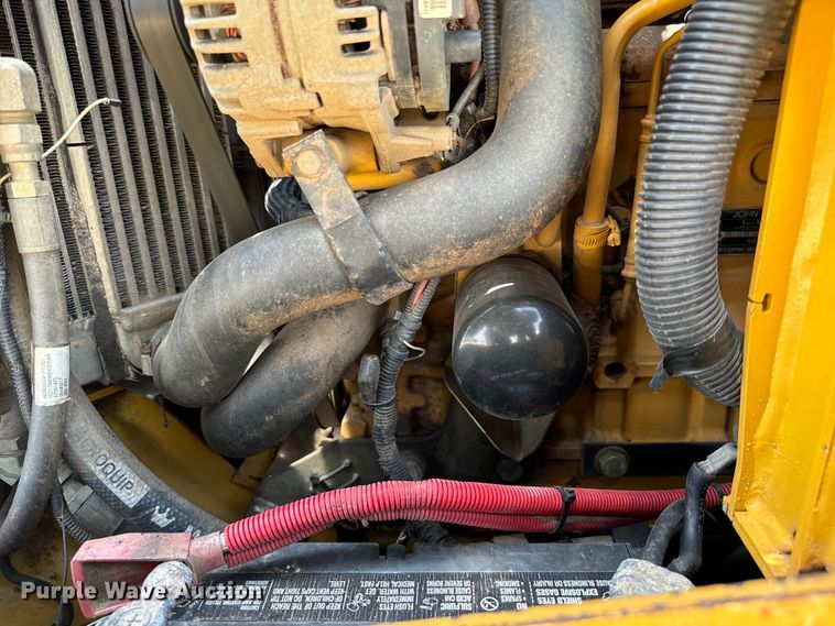 image for item NQ9713 2011 John Deere 333D tracked skid steer loader