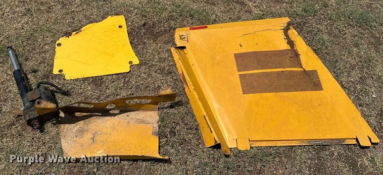 image for item NQ9713 2011 John Deere 333D tracked skid steer loader