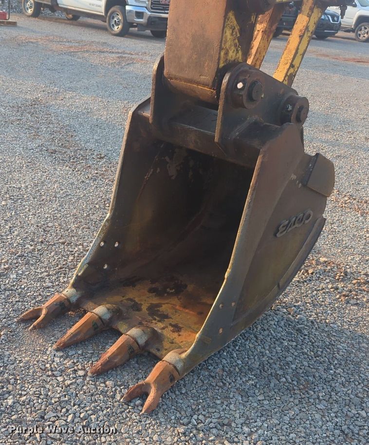 image for item NW9584 2015 Komatsu PC170LC-10 excavator