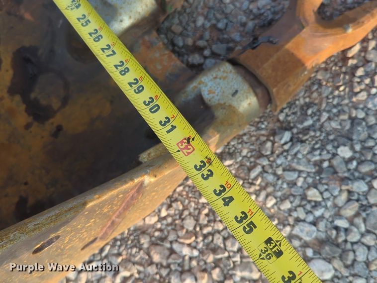 image for item NW9584 2015 Komatsu PC170LC-10 excavator