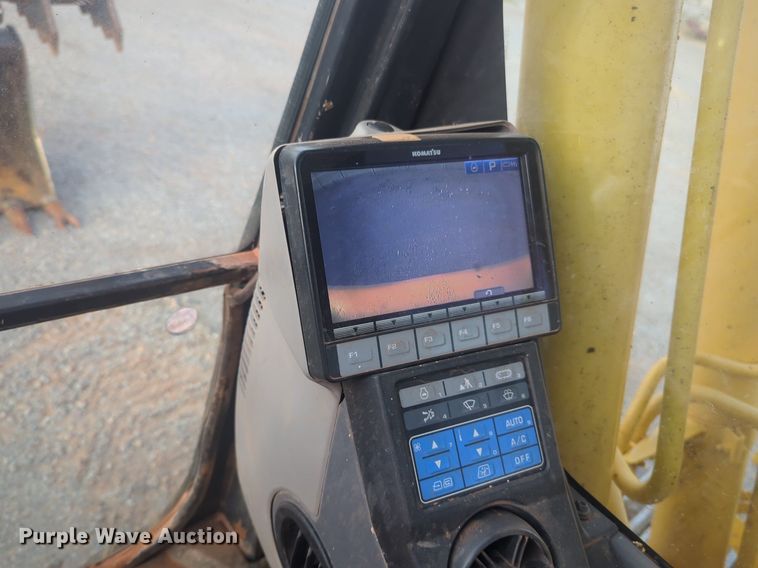 image for item NW9584 2015 Komatsu PC170LC-10 excavator