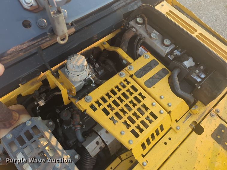 image for item NW9584 2015 Komatsu PC170LC-10 excavator