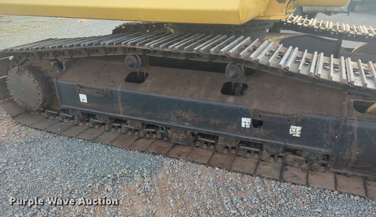 image for item NW9584 2015 Komatsu PC170LC-10 excavator