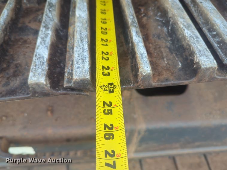 image for item NW9584 2015 Komatsu PC170LC-10 excavator