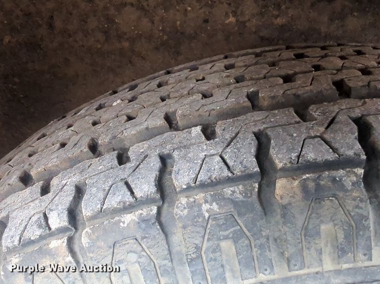 image for item NW9600 Ingersoll Rand 185 air compressor