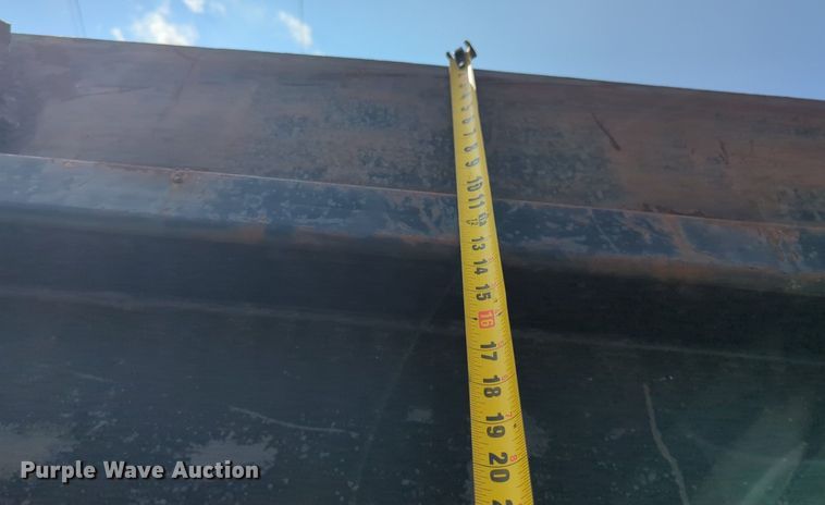 image for item NW9603 1999 International 9200 Eagle dump truck