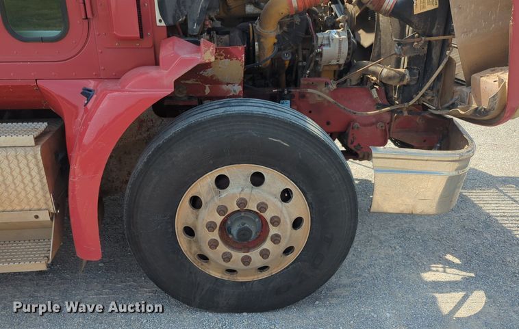 image for item NW9603 1999 International 9200 Eagle dump truck