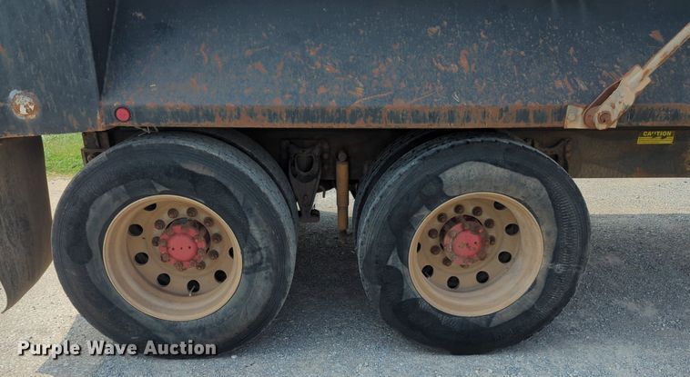 image for item NW9603 1999 International 9200 Eagle dump truck