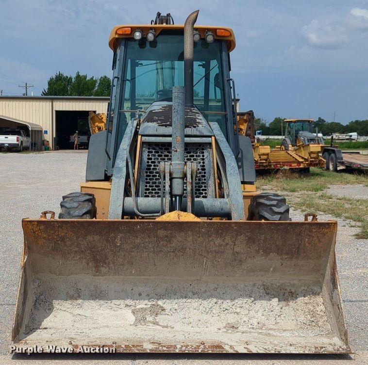 image for item NW9604 2008 John Deere 310SJ backhoe