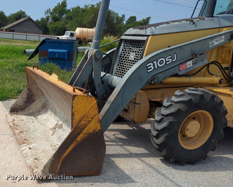 image for item NW9604 2008 John Deere 310SJ backhoe