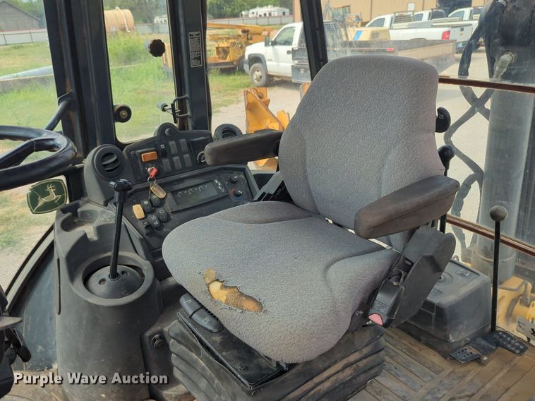 image for item NW9604 2008 John Deere 310SJ backhoe