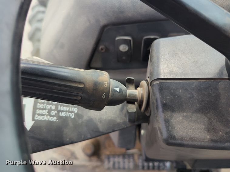 image for item NW9604 2008 John Deere 310SJ backhoe