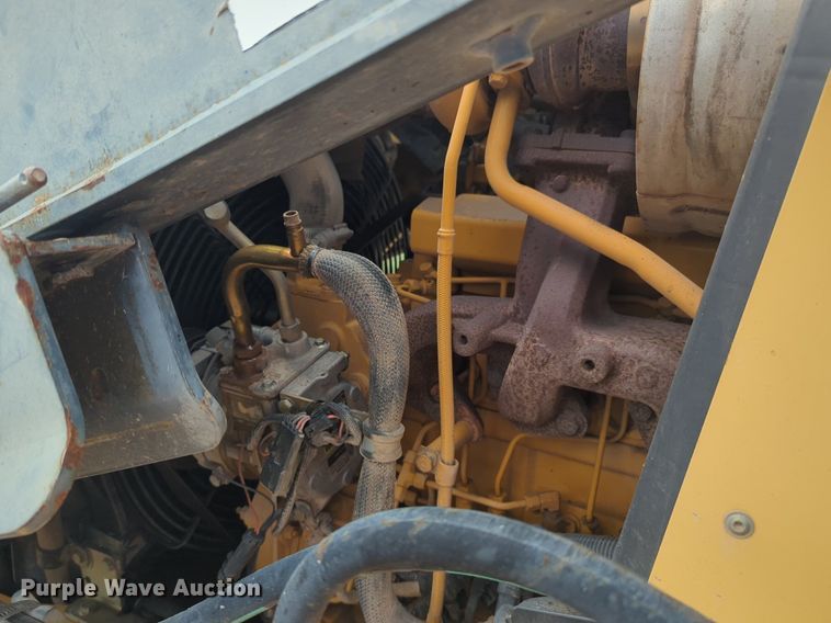 image for item NW9604 2008 John Deere 310SJ backhoe