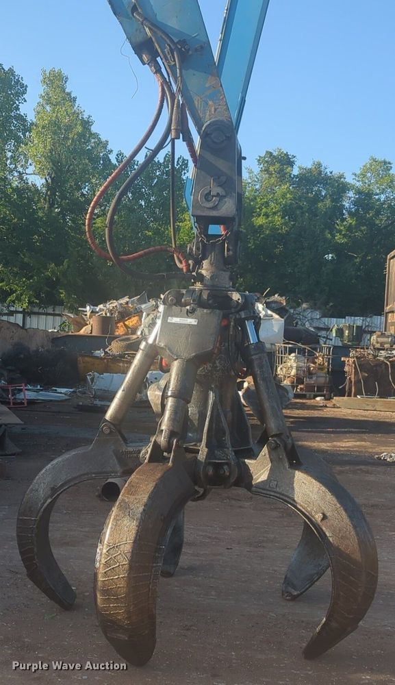 image for item NW9639 Fuchs scrap grapple