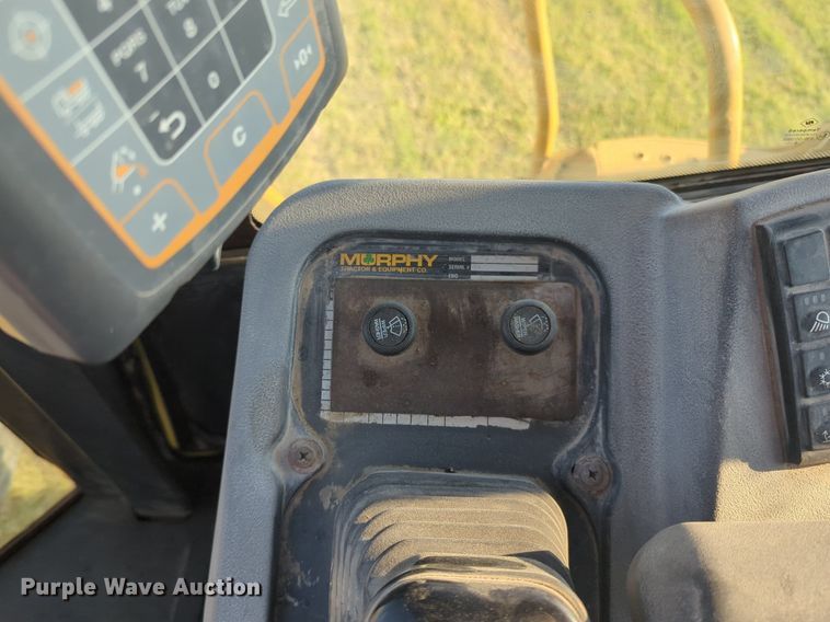 image for item NW9668 2007 John Deere 724J wheel loader