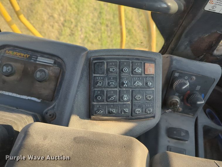 image for item NW9668 2007 John Deere 724J wheel loader