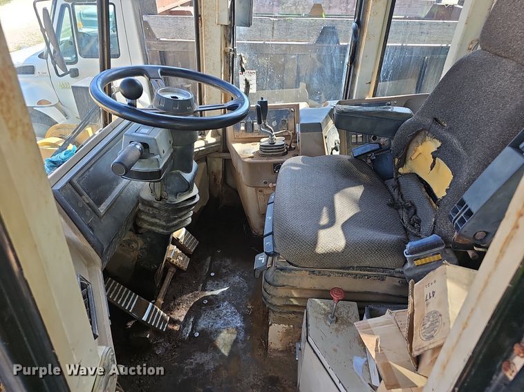 image for item NX9000 1994 Caterpillar  950F Series II wheel loader