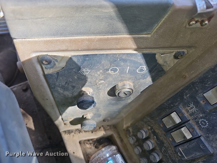 image for item NX9000 1994 Caterpillar  950F Series II wheel loader