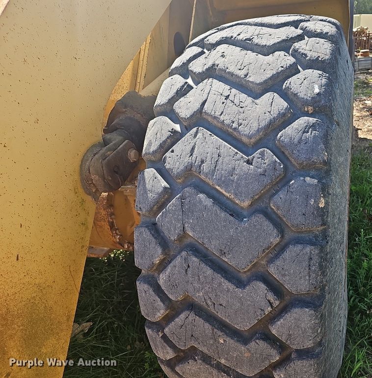 image for item NX9000 1994 Caterpillar  950F Series II wheel loader