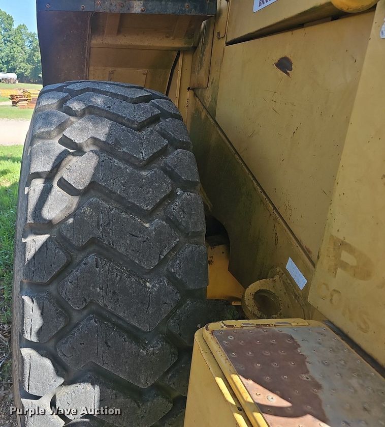 image for item NX9000 1994 Caterpillar  950F Series II wheel loader