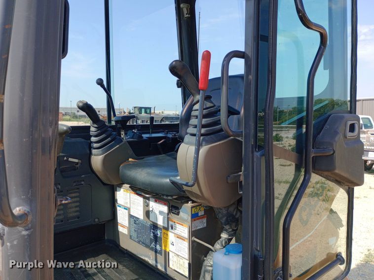 image for item NY9317 2013 Case CX55B mini excavator